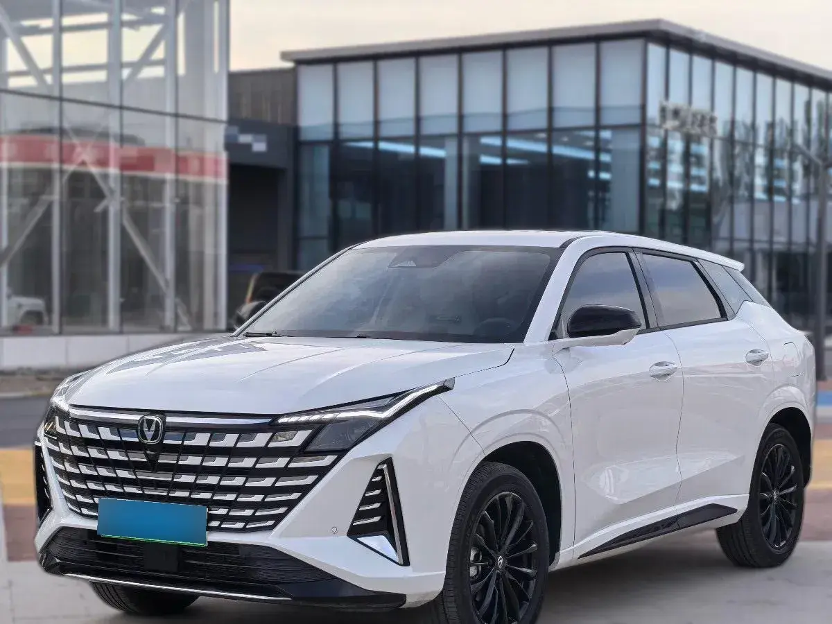 2024 ChangAn UNI-Z 1.5L 98HP L4 E-CVT PHEV 18.4KWH