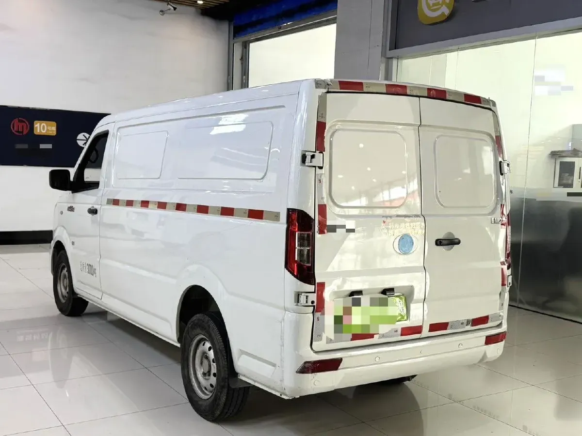 2023 DongFeng DFAC YuFeng EM26 BEV 41.47KWH,autocango,china used car exporter,china ev exporter,chinese used car exporter,chinese used ev exporter