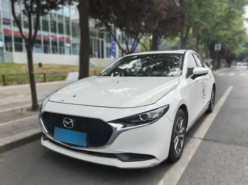 2020 Mazda 3 Axela 1.5L 117HP L4 6AT