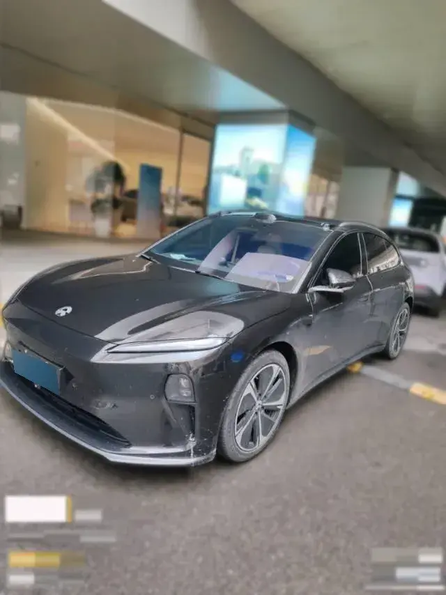 2024 NIO ET5T BEV 100KWH