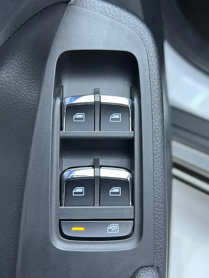 2020 Roewe RX5 1.5T 169HP L4 7DCT,autocango,china used car exporter,china ev exporter,chinese used car exporter,chinese used ev exporter