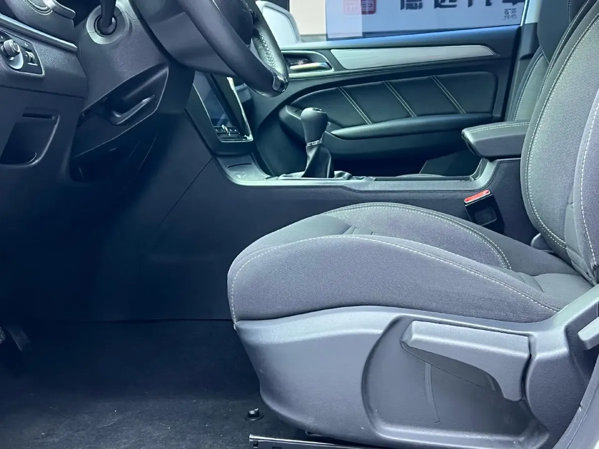 2020 Roewe RX5 1.5T 169HP L4 7DCT,autocango,china used car exporter,china ev exporter,chinese used car exporter,chinese used ev exporter