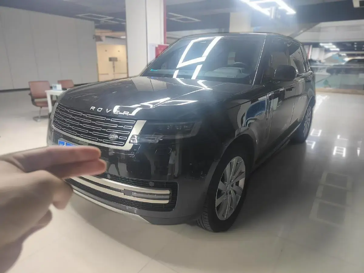 2024 Land Rover Range Rover 3.0T 400HP L6 8AT