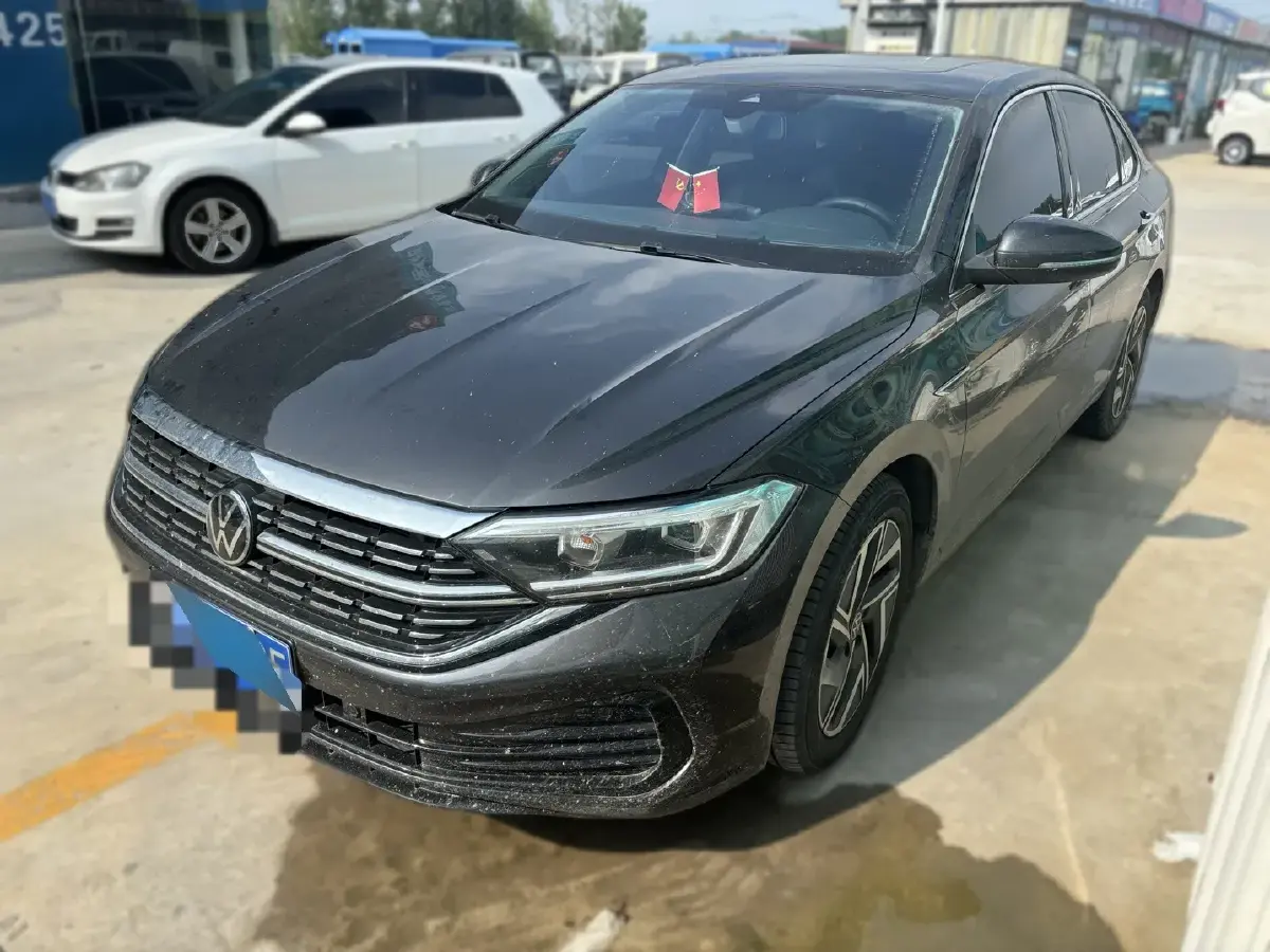 2023 Volkswagen Sagitar 1.5T 160HP L4 7DCT