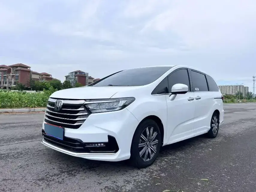 2022 Honda Odyssey 2.0L 146HP L4 E-CVT Hybrid