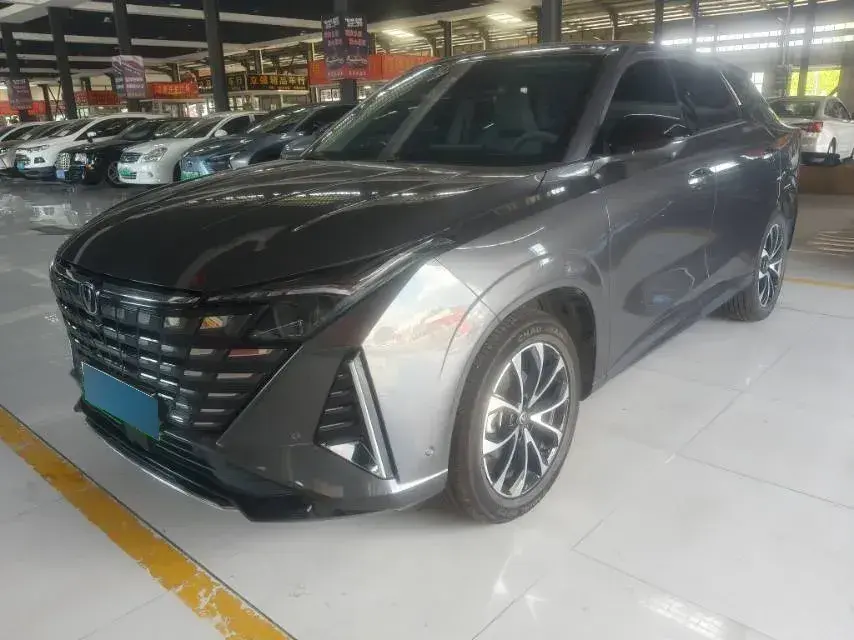 2024 ChangAn UNI-Z 1.5L 98HP L4 E-CVT PHEV 18.4KWH