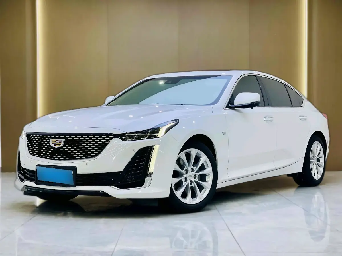 2022 Cadillac CT5 2.0T 237HP L4 10AT