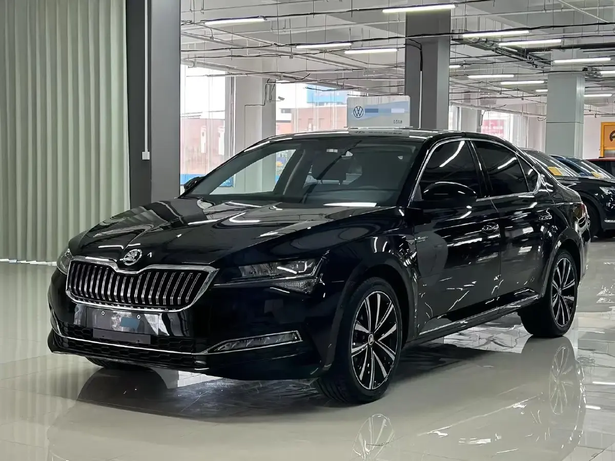 2023 Skoda Superb 1.4T 150HP L4 7DCT