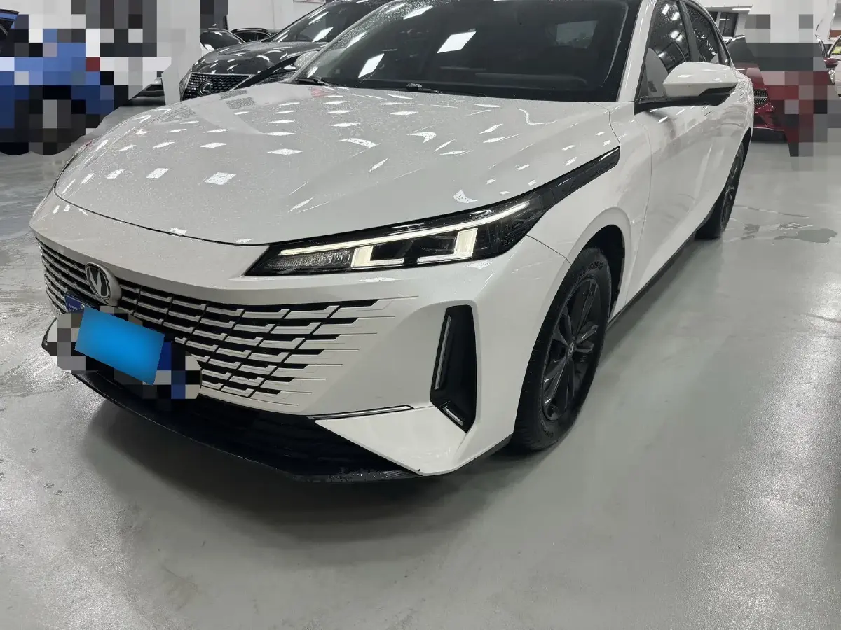 2023 ChangAn Lamore 1.5T 170HP L4 7DCT