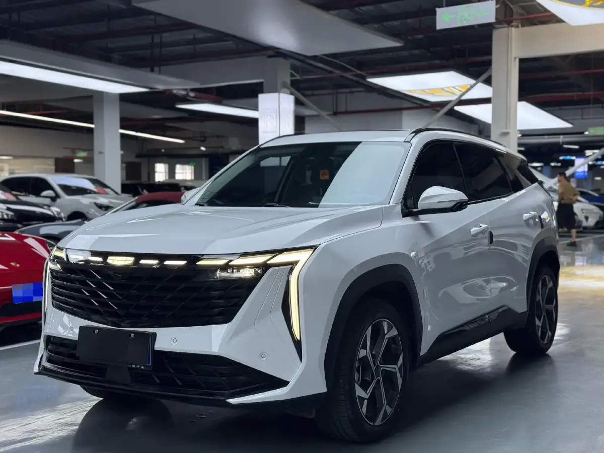 2023 Geely StarRay 1.5T 181HP L4 7DCT