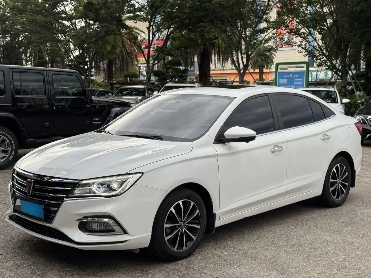 2020 Roewe i5 1.5L 120HP L4 CVT
