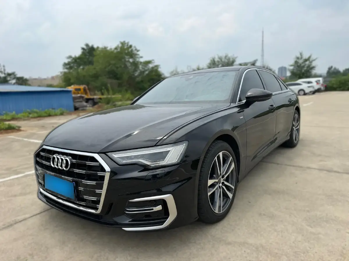2023 Audi A6L 2.0T 190HP L4 7DCT