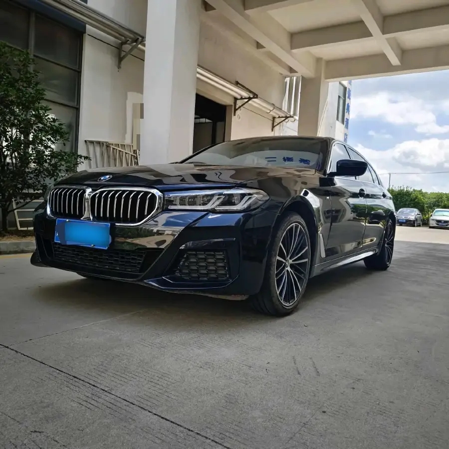 2022 BMW 5 Series 2.0T 252HP L4 8AT