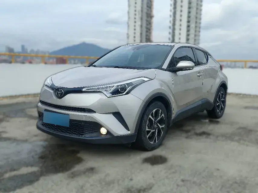 2020 Toyota C-HR 2.0L 171HP L4 CVT