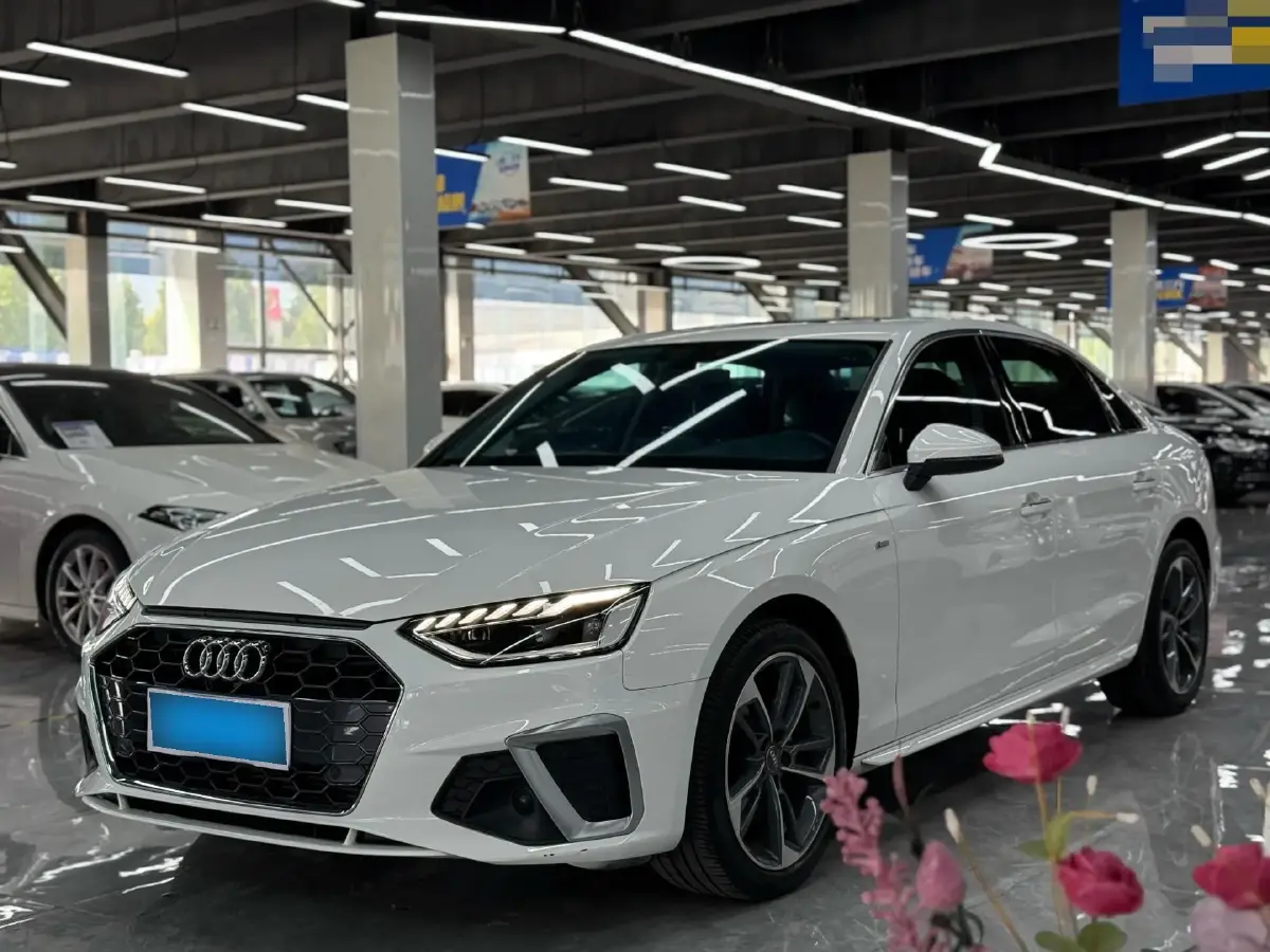 2020 Audi A4L 2.0T 150HP L4 7DCT