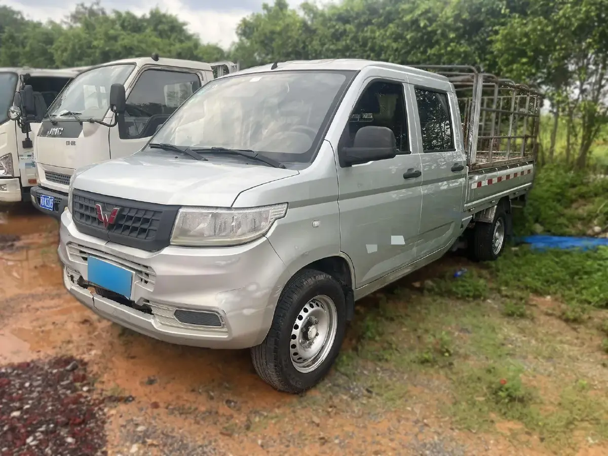 2019 WuLing RongGuang New Truck 1.8L 133HP L4 5MT