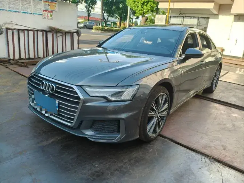 2021 Audi A6L 2.0T 224HP L4 7DCT