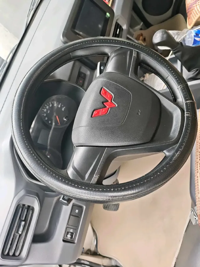 2023 WuLing Loong Truck 2.0L 136HP L4 5MT,autocango,china used car exporter,china ev exporter,chinese used car exporter,chinese used ev exporter