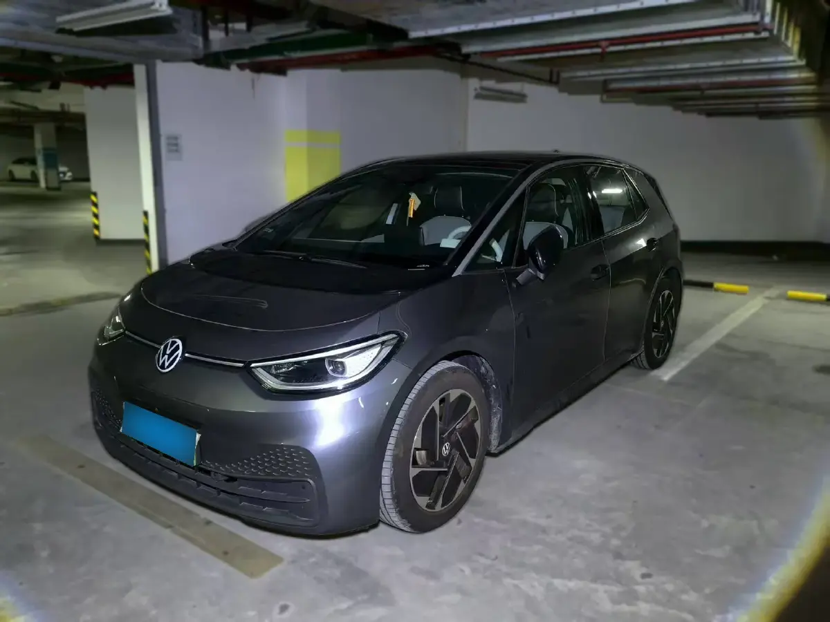 2025 Volkswagen ID.3 BEV 52.8KWH