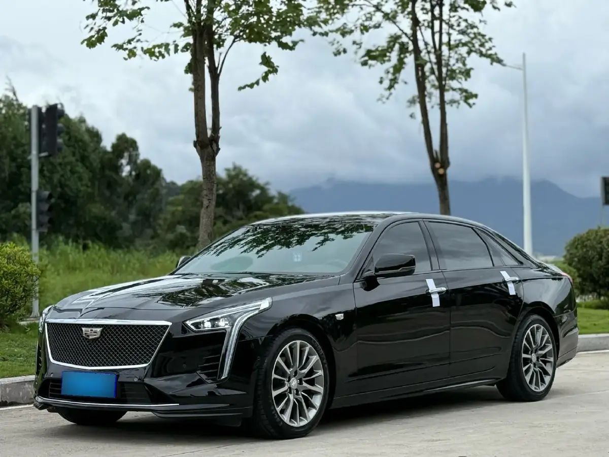 2022 Cadillac CT6 2.0T 237HP L4 10AT 2022 Cadillac CT6 2.0T 237HP L4 10AT