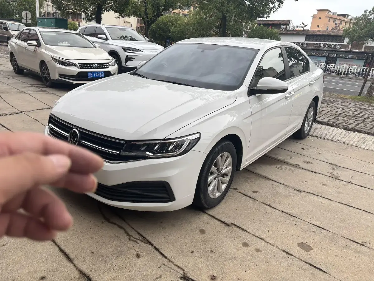 2020 Volkswagen Bora 1.5L 113HP L4 6AT