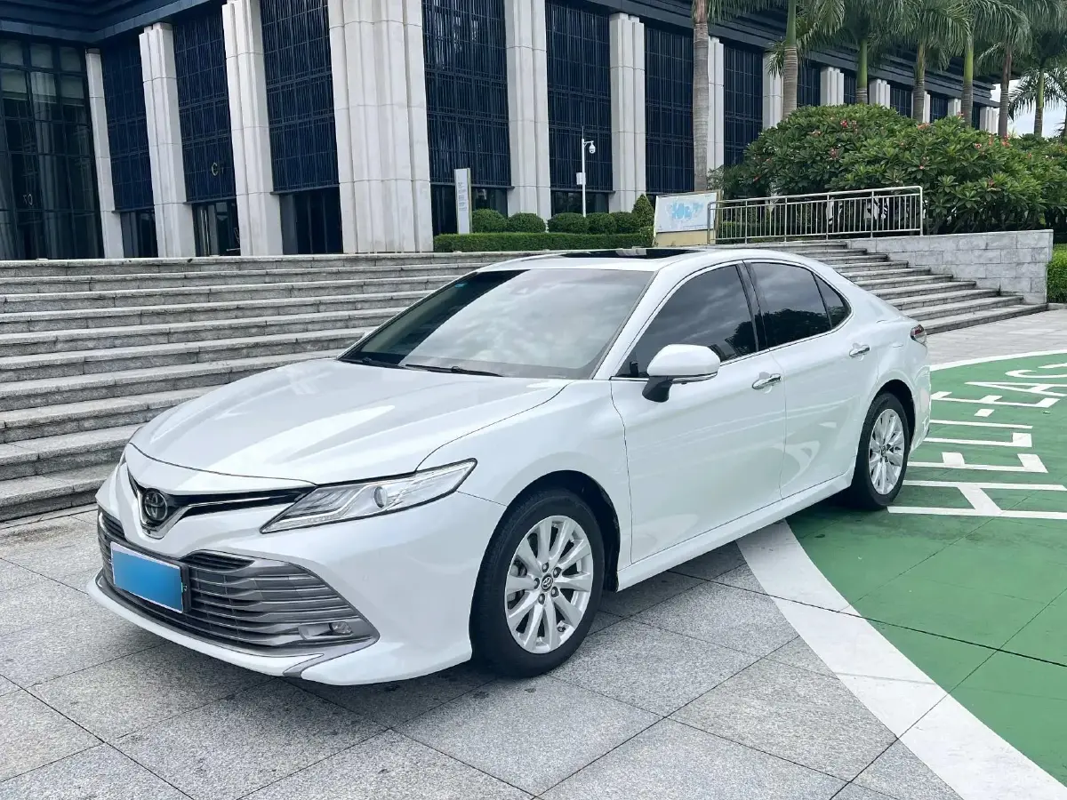 2019 Toyota Camry 2.0L 178HP L4 CVT