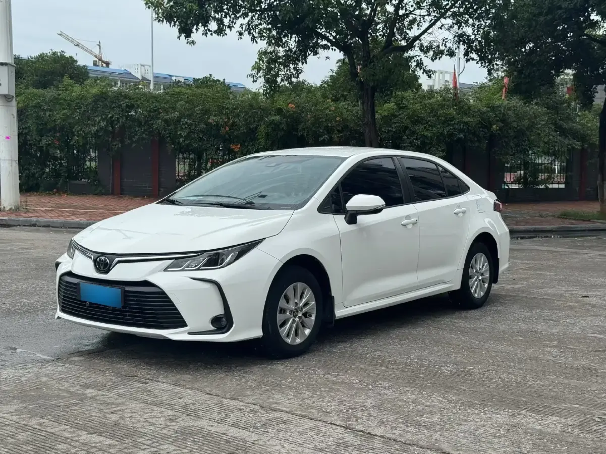 2021 Toyota Corolla 1.2T 116HP L4 CVT