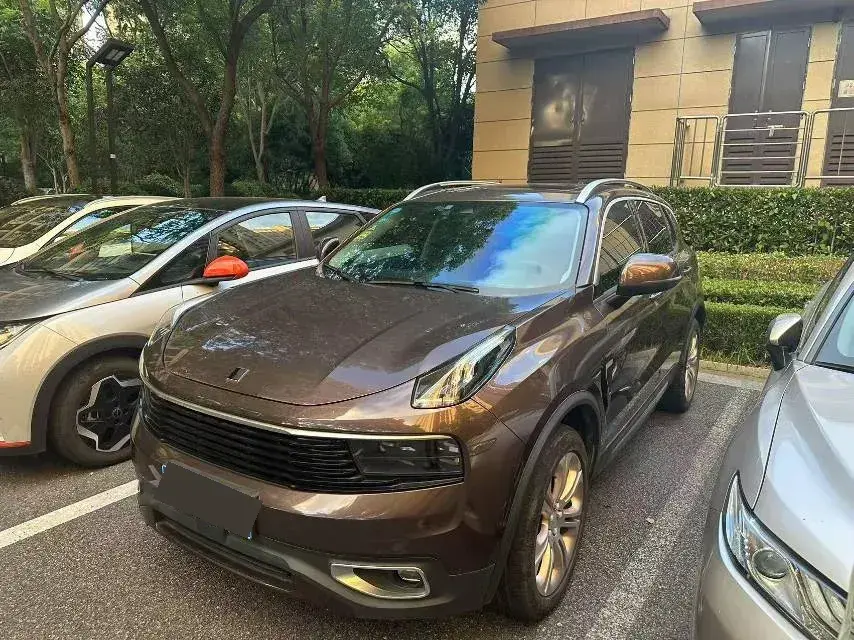 2018 LYNK&CO 01 2.0T 190HP L4 6AT