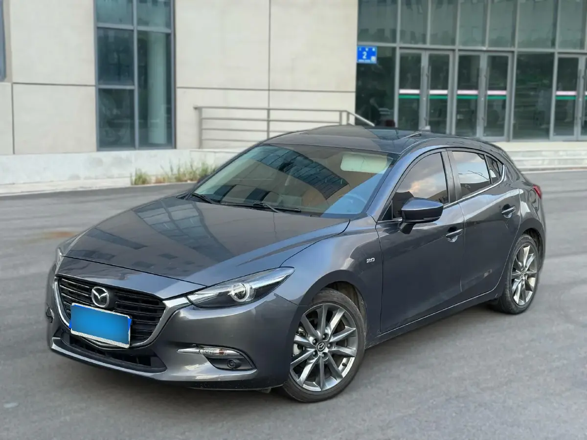 2017 Mazda 3 Axela 1.5L 117HP L4 6AT