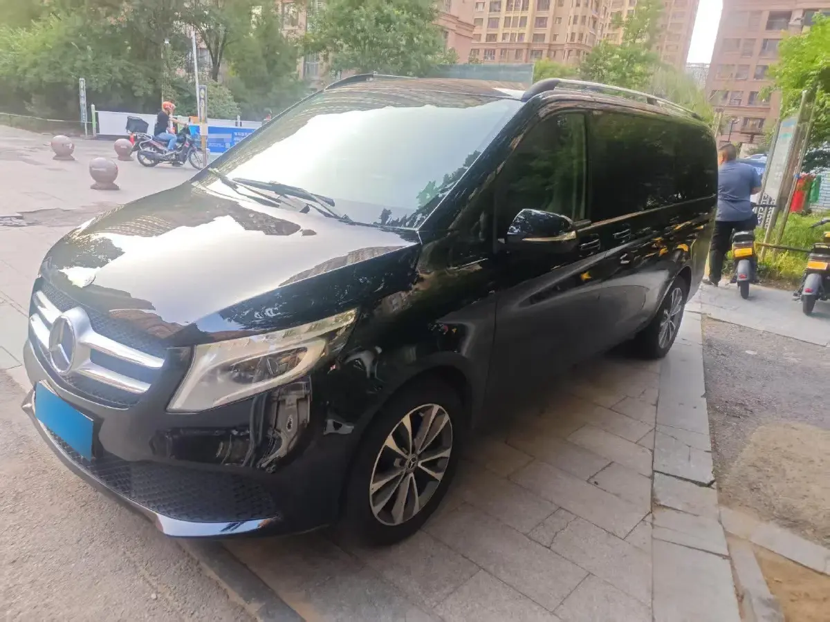 2021 Mercedes-Benz V Class 2.0T 211HP L4 9AT