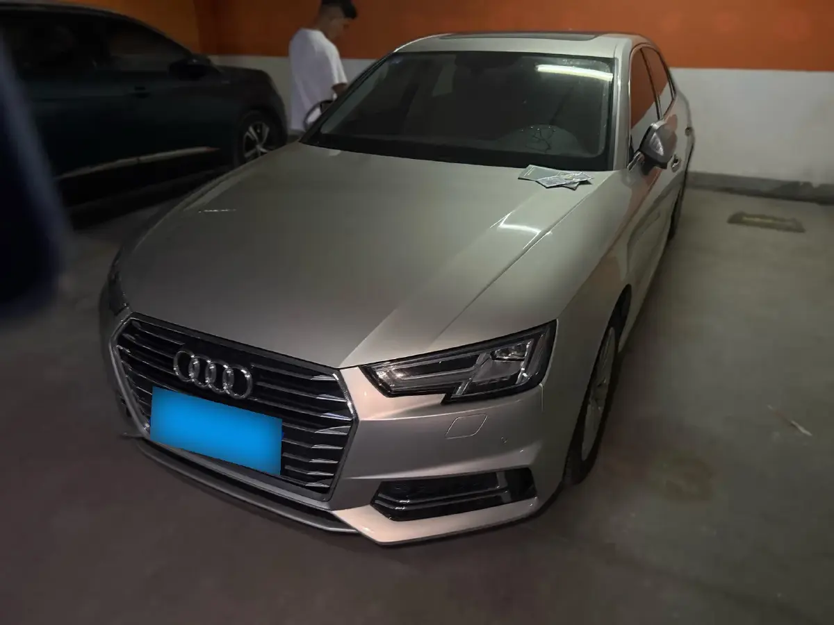 2019 Audi A4L 2.0T 190HP L4 7DCT