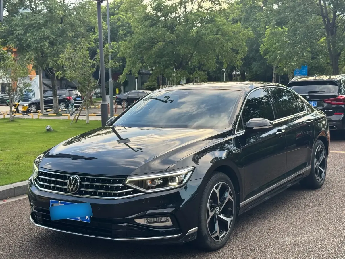 2023 Volkswagen Magotan 2.0T 186HP L4 7DCT