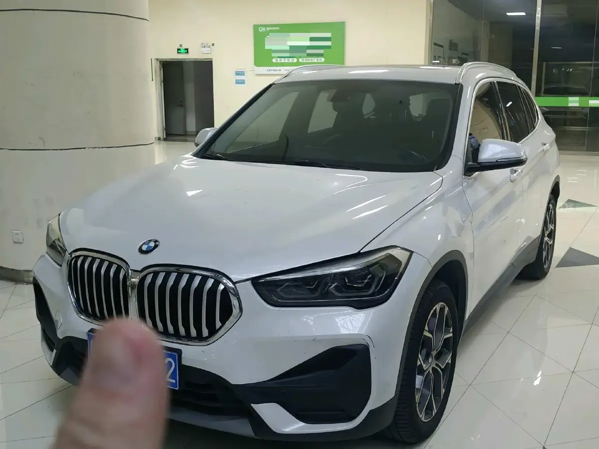 2021 BMW X1 2.0T 192HP L4 7DCT