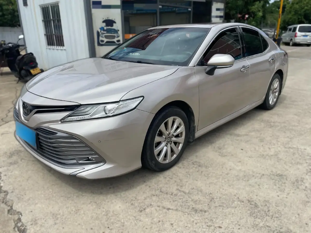 2019 Toyota Camry 2.0L 178HP L4 CVT