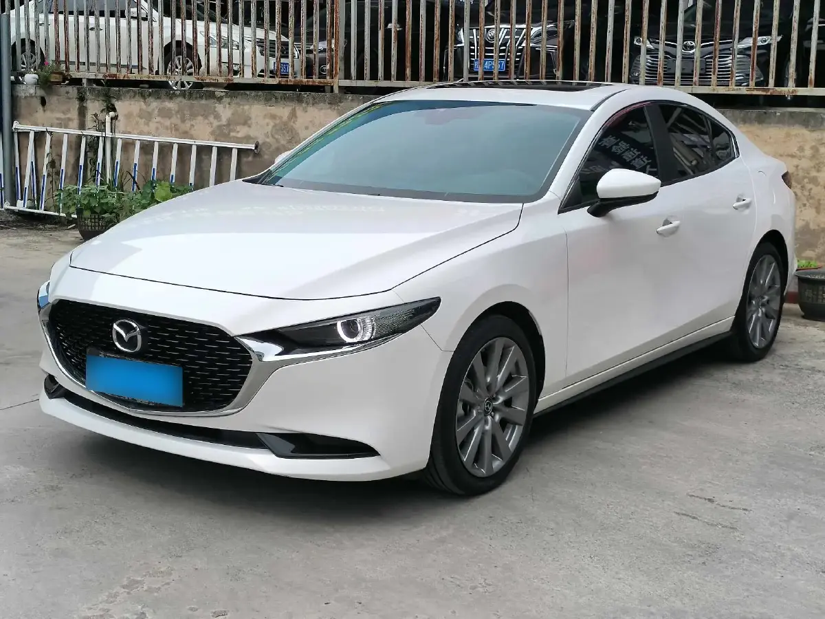 2021 Mazda 3 Axela 2.0L 158HP L4 6AT