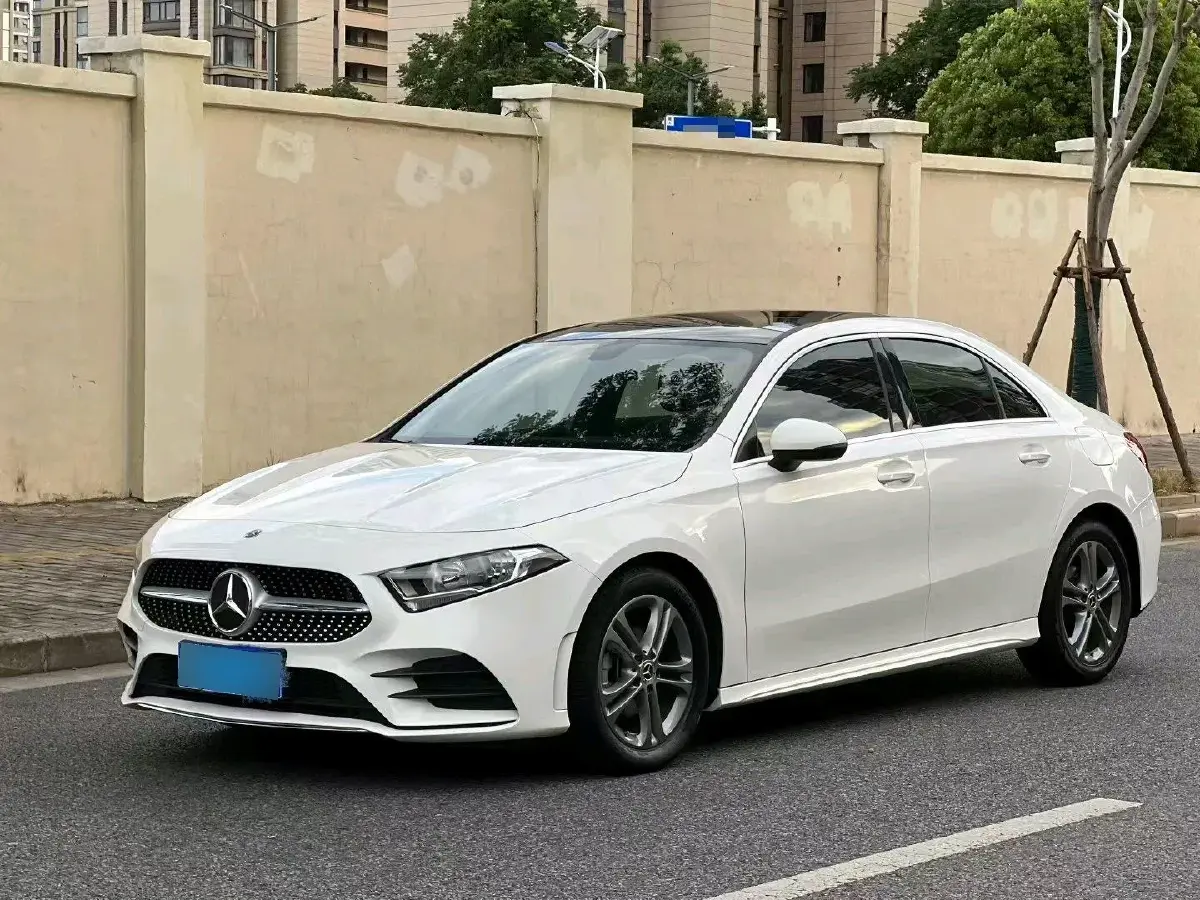 2022 Mercedes-Benz A Class 1.3T 136HP L4 7DCT