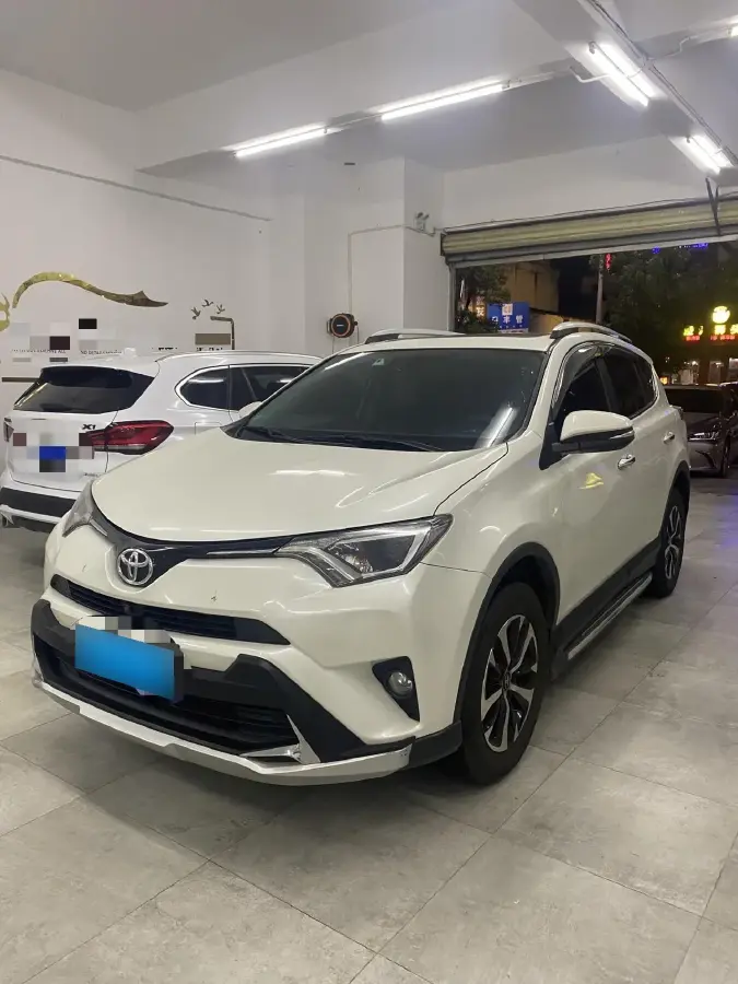 2019 Toyota RAV4 2.0L 151HP L4 CVT