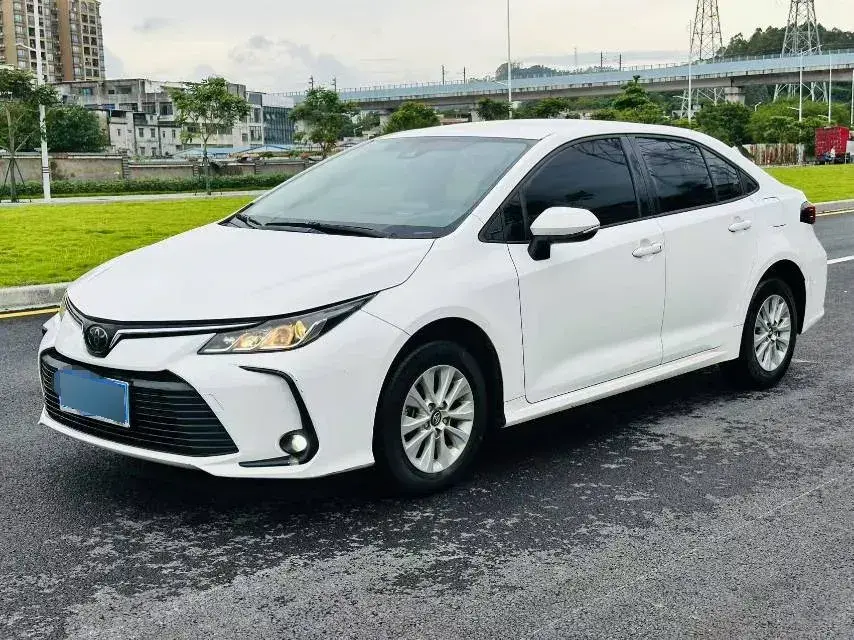 2021 Toyota Corolla 1.2T 116HP L4 CVT