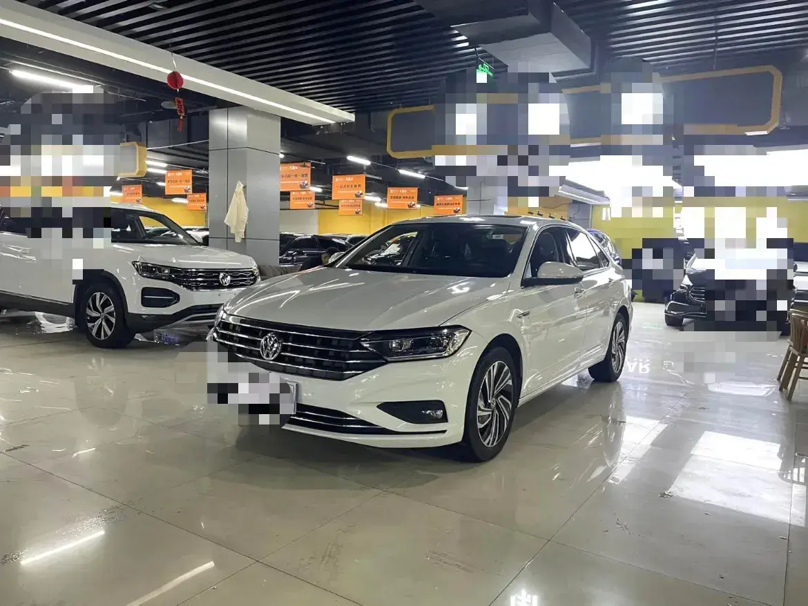 2021 Volkswagen Sagitar 1.2T 116HP L4 7DCT