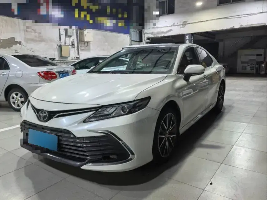 2021 Toyota Camry 2.5L 209HP L4 8AT