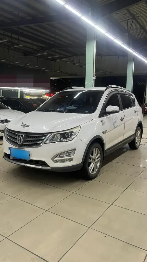 2016 BaoJun 560 1.5T 150HP L4 6MT