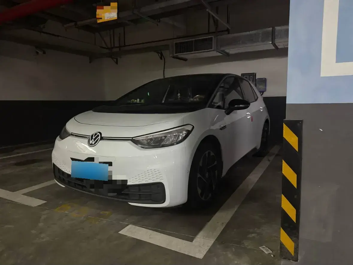 2023 Volkswagen ID.3 BEV 52.8KWH