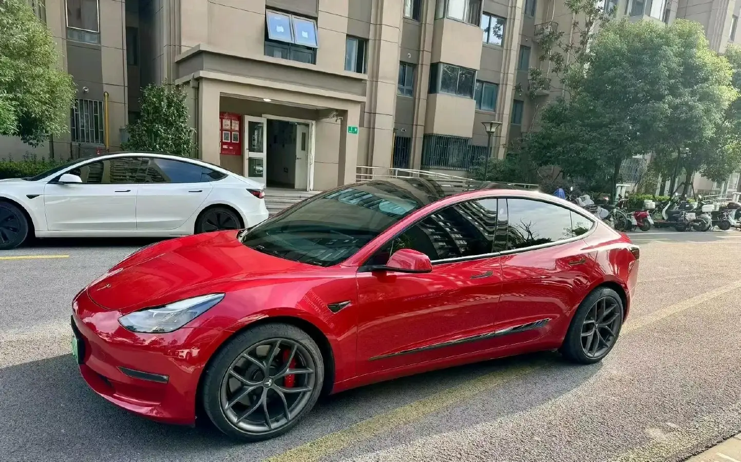 2021 Tesla Model 3 BEV 76.8KWH