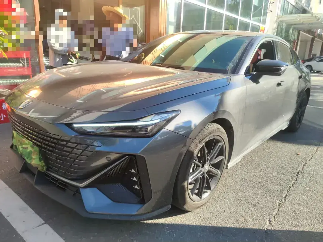 2022 ChangAn UNI-V 1.5T 188HP L4 7DCT