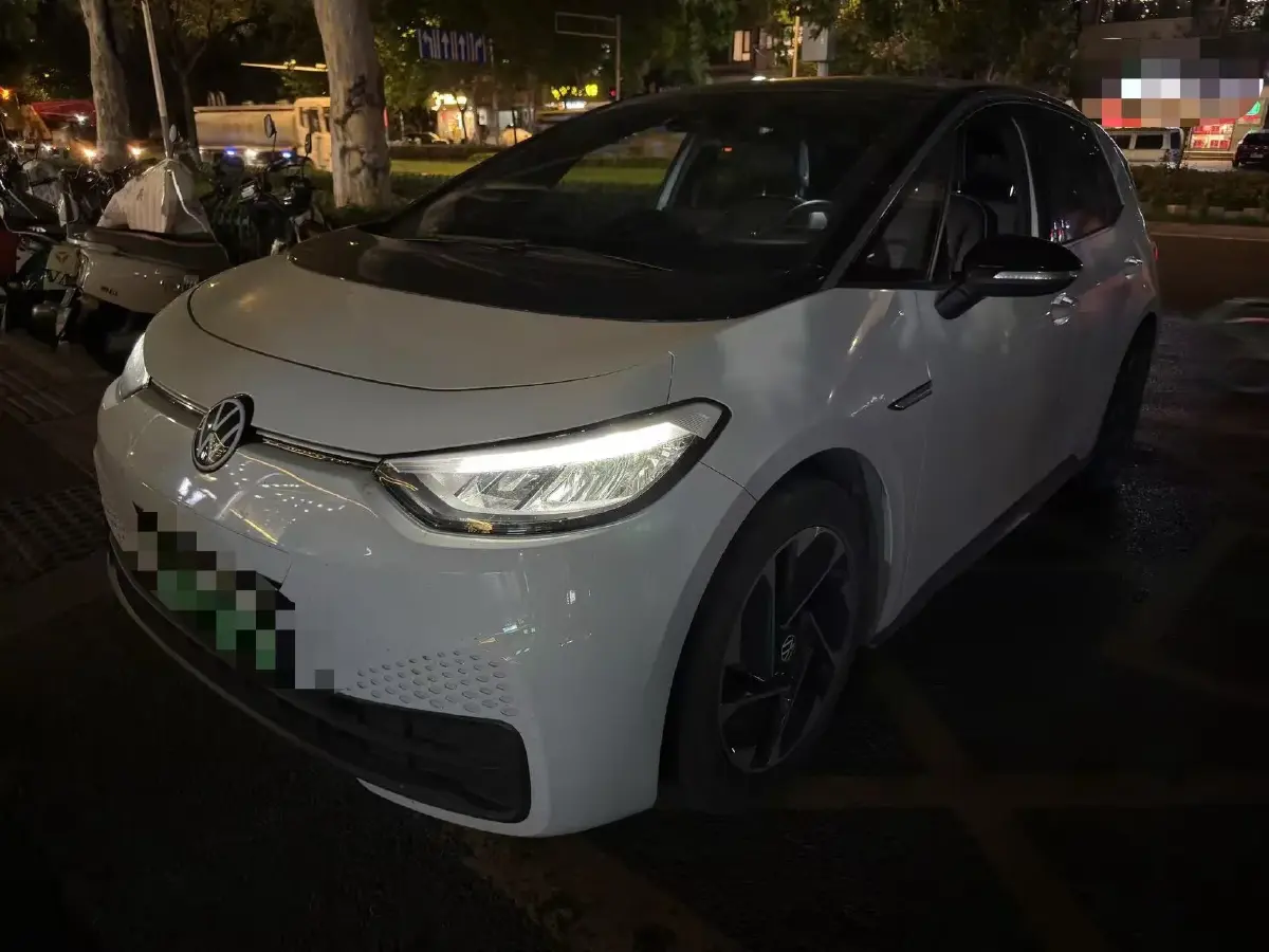 2023 Volkswagen ID.3 BEV 52.8KWH