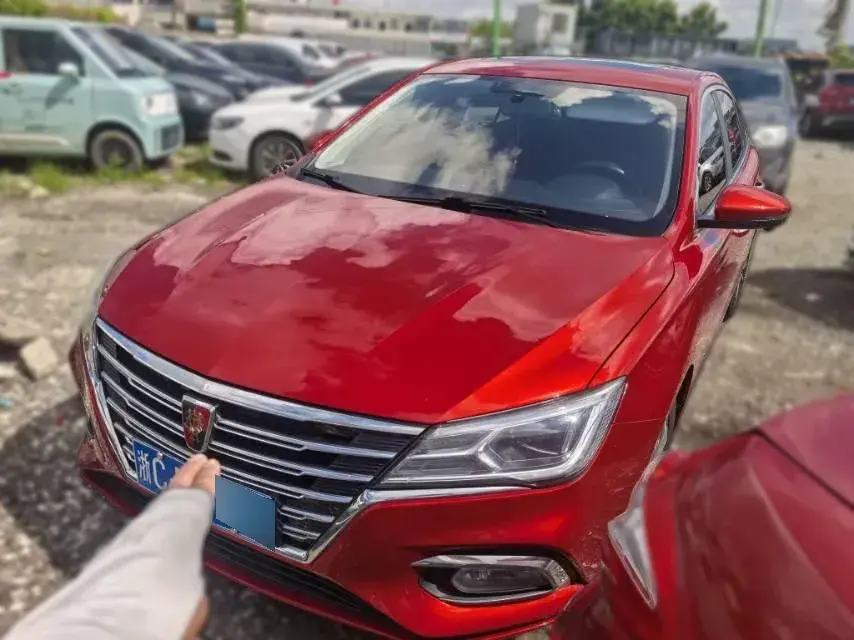 2020 Roewe i5 1.5L 120HP L4 CVT