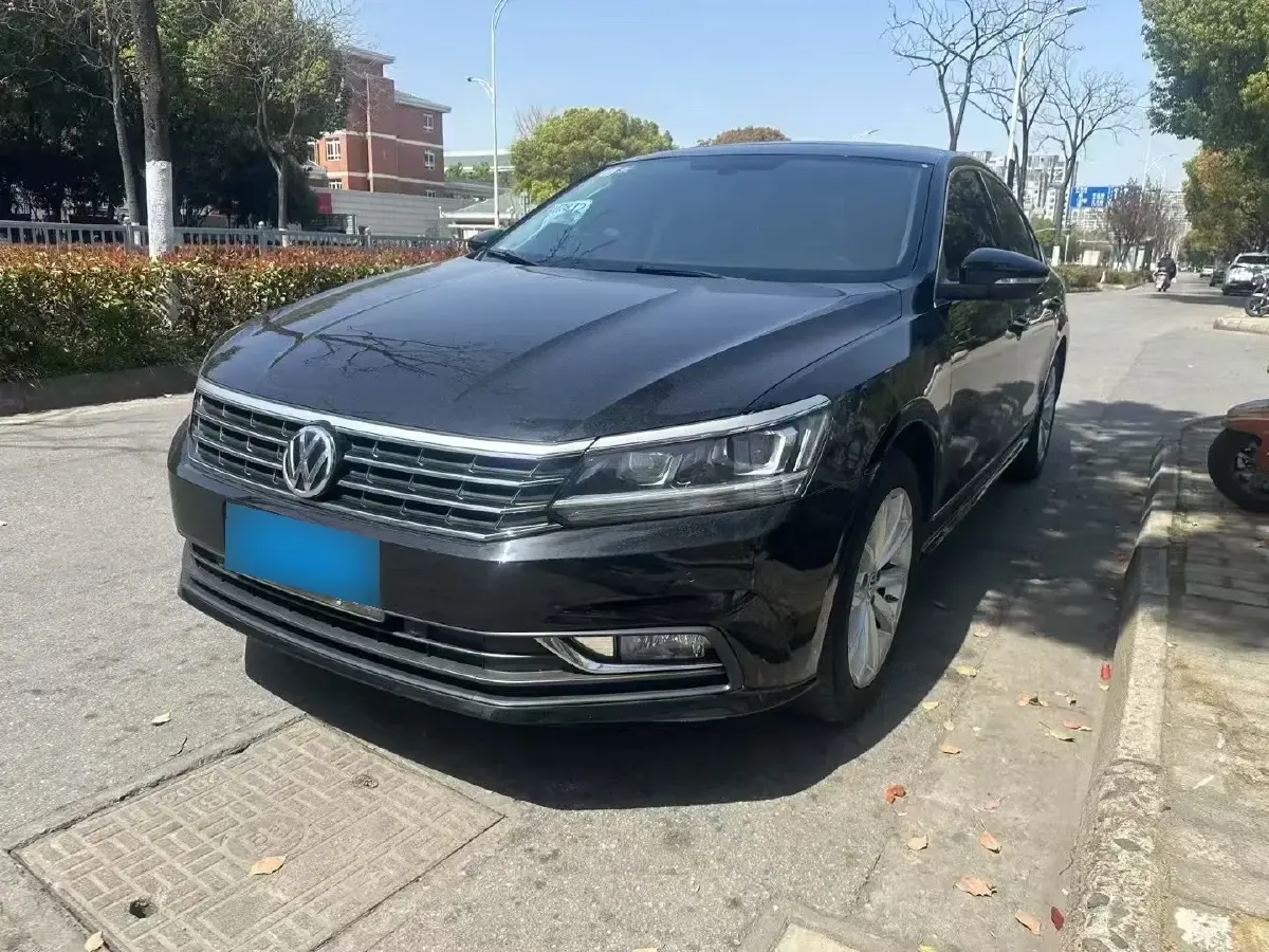 2017 Volkswagen Passat 1.4T 150HP L4 7DCT
