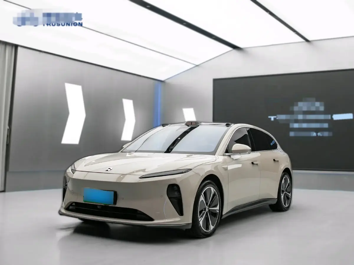 2023 NIO ET5T BEV 75KWH