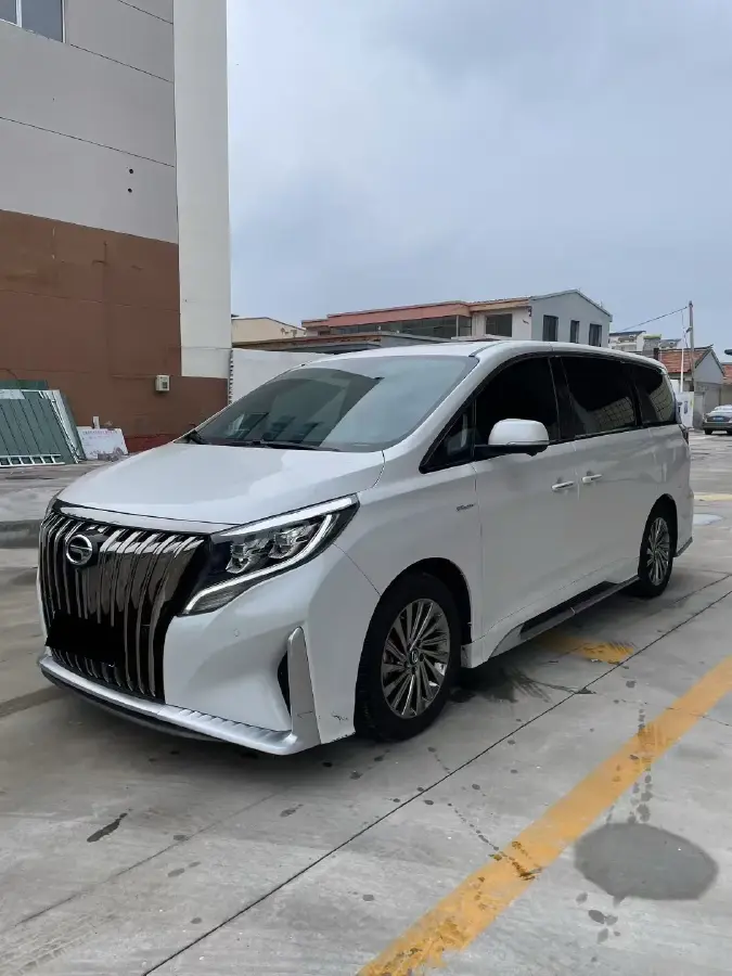 2021 GAC Trumpchi M8 2.0T 252HP L4 8AT