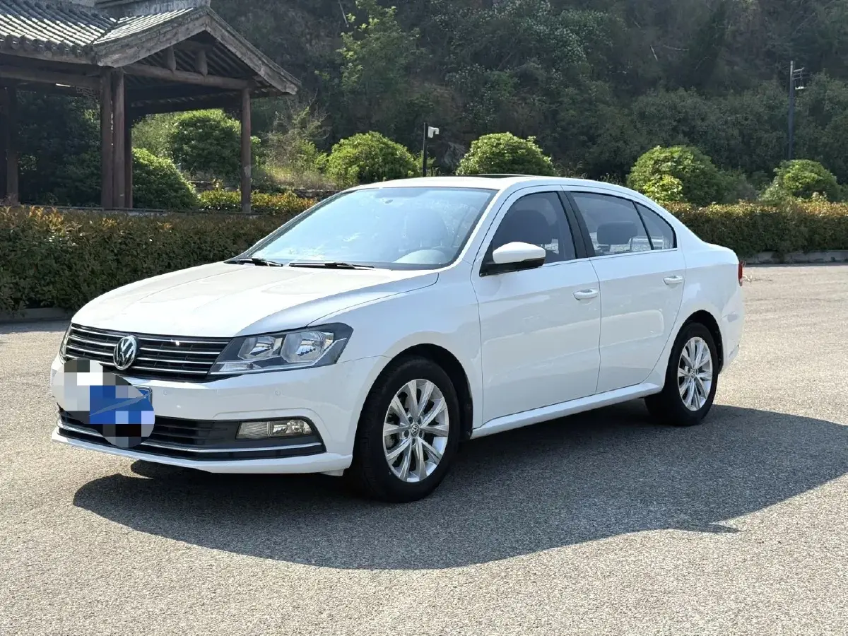2017 Volkswagen Lavida 1.6L 110HP L4 6AT
